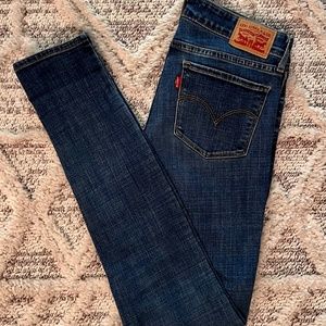 Women’s Levi 711 Skinny Jeans